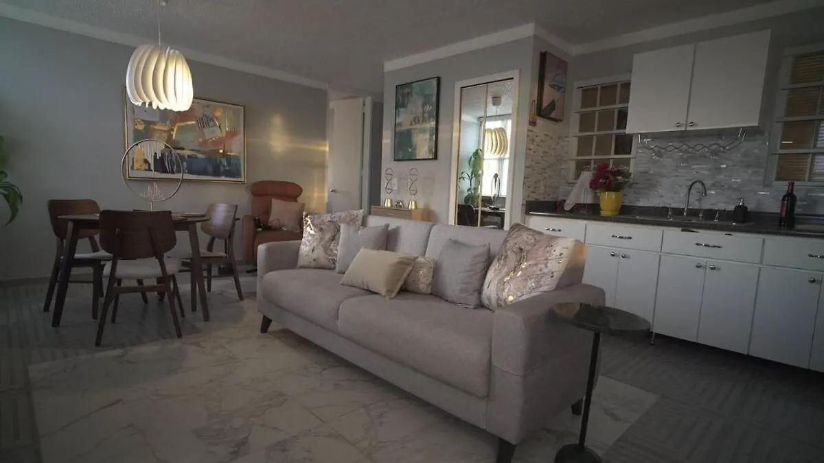 Y By C Beach Luxury Apartment Sandy Hills לוקווילו